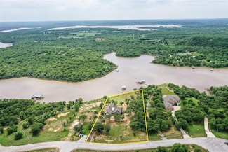 133 Sunset Bay Pointe Ct, Chico, TX 76431