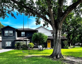 142 Beverly Ln, Bellaire, TX 77401