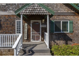 6935 Salal Ave, Lincoln Beach, OR 97388