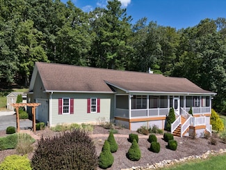 321 Cumberland Gap Rd, Newport, VA 24128