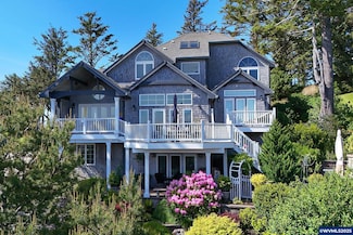 6290 S View Loop, Cloverdale, OR 97112