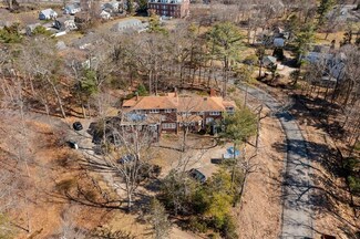 1 Hickory Ln, Beverly, MA 01915