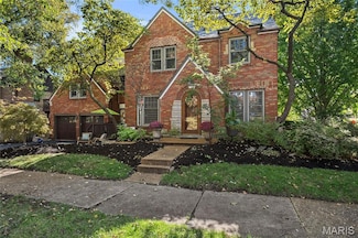 7484 Stratford Ave, Saint Louis, MO 63130