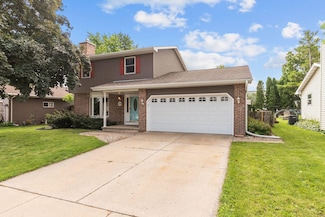 2261 Allerton Dr, Oshkosh, WI 54904