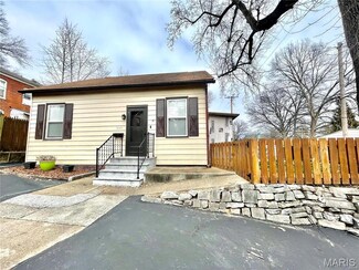 307 E Grant St, Belleville, IL 62220