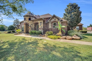 116 Spring Creek Dr, Waxahachie, TX 75165