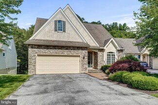 369 Carlisle Dr, Avondale, PA 19311