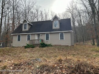 77 Holiday Dr, White Haven, PA 18661