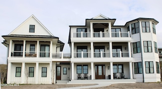 106 Bay Dr, Pine Knoll Shores, NC 28512