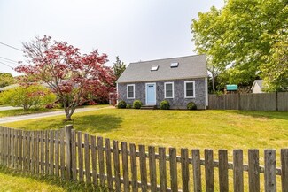 11 Marshview Dr, Marshfield, MA 02050