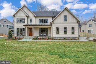 2210 Trott Ave, Vienna, VA 22181