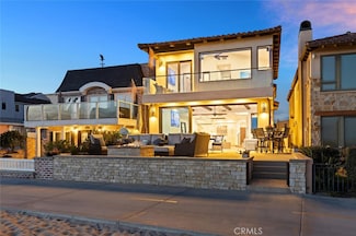 310 E Oceanfront, Newport Beach, CA 92661