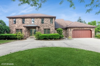888 Braintree Ln, Bartlett, IL 60103