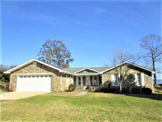 453 Santee Dr, Santee, SC 29142