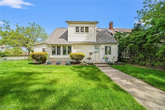 18015 Canterbury Rd, Cleveland, OH 44119