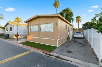 1097 N State St Unit 101, Hemet, CA 92543
