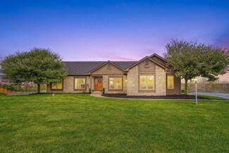 1887 W Glenhurst Dr NW, Lancaster, OH 43130