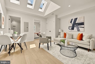 2610 41st St NW Unit 5, Washington, DC 20007