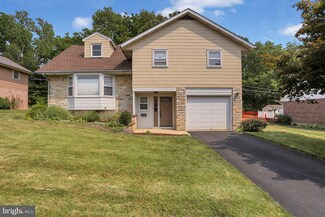 319 Holland St, Reading, PA 19607