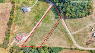 3629 Country Club Rd SW, Hocking Township, OH 43130
