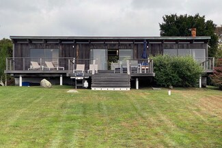 31 & 33 Flanders Ln, Chilmark, MA 02535