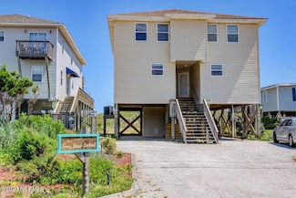 3800 Island Dr, North Topsail Beach, NC 28460