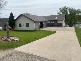 5030 N Lakeshore Dr, Brooklyn, IA 52211