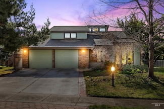 4970 Lakes Edge Place, Garden City, ID 83714