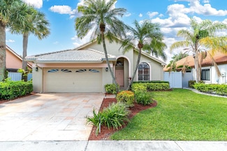 176 Executive Cir, Boynton Beach, FL 33436