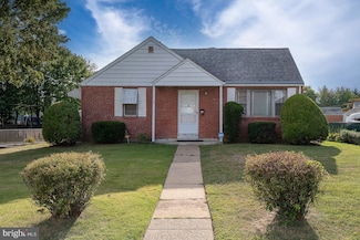 8 James Rd, Broomall, PA 19008