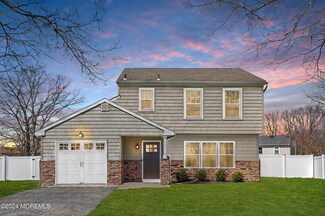 10 Lorelei Dr, Howell, NJ 07731