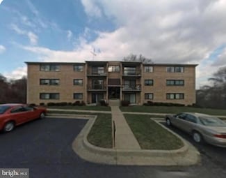 3 Summit Hill Ct Unit B2, Catonsville, MD 21228