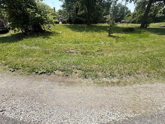 55 1st St SW, Pataskala, OH 43062