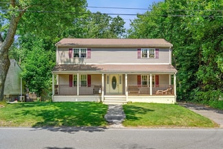 118 Thicket St, Abington, MA 02351