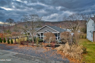 807 Avenue P, Matamoras, PA 18336