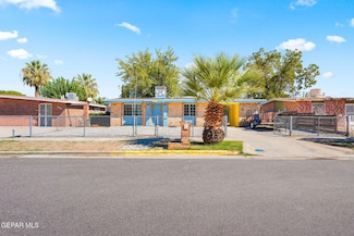 9317 El Vergel Dr, El Paso, TX 79907