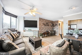 4242 E East Hwy W Unit 412, Chevy Chase, MD 20815