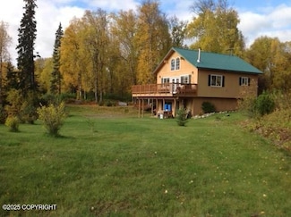 41873 S Running River Dr, Talkeetna, AK 99676