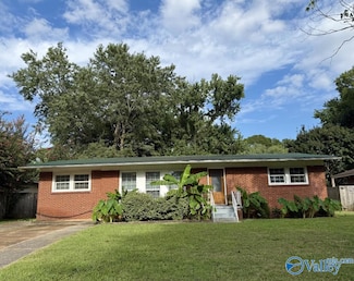 412 Ewing St NW, Huntsville, AL 35805