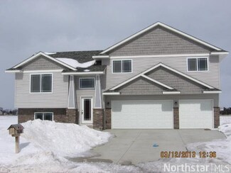 7638 Church St, Clear Lake, MN 55319