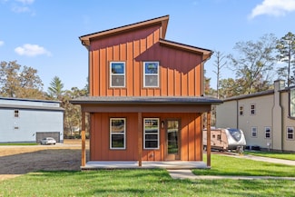 1101 Lakeside Cir, Hixson, TN 37343