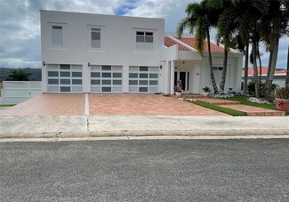 182 Yuisa, Manati, PR 00674