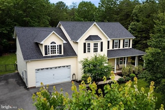 23283 Nicholson St, Hollywood, MD 20636