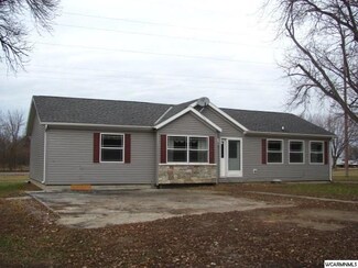 170 1st St N, Franklin, MN 55333