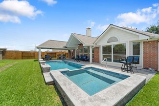 14823 Barton Grove Ln, Humble, TX 77396