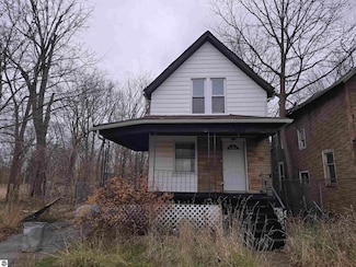 514 N 8th St, Saginaw, MI 48601