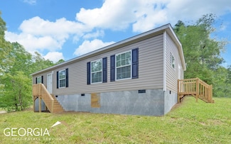 102 Meadowlark Ln, Toccoa, GA 30577