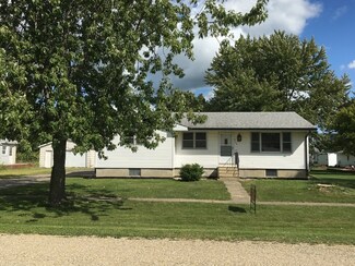 109 S Elm St, Loda, IL 60948