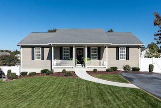 128 Lofton Dr, Weyers Cave, VA 24486