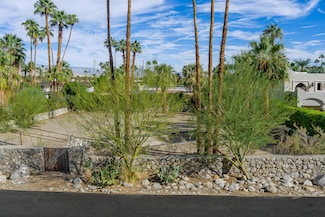 430 S Patencio Rd, Palm Springs, CA 92262